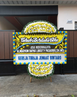 Papan Bunga Duka di Agimuga